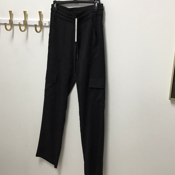 Bevy flog Black Cargo Pants